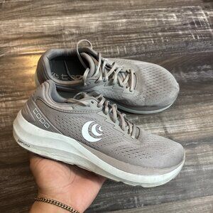 Topo Athletic Women’s 8.5 Phantom 3 Gray Running Athletic Shoes